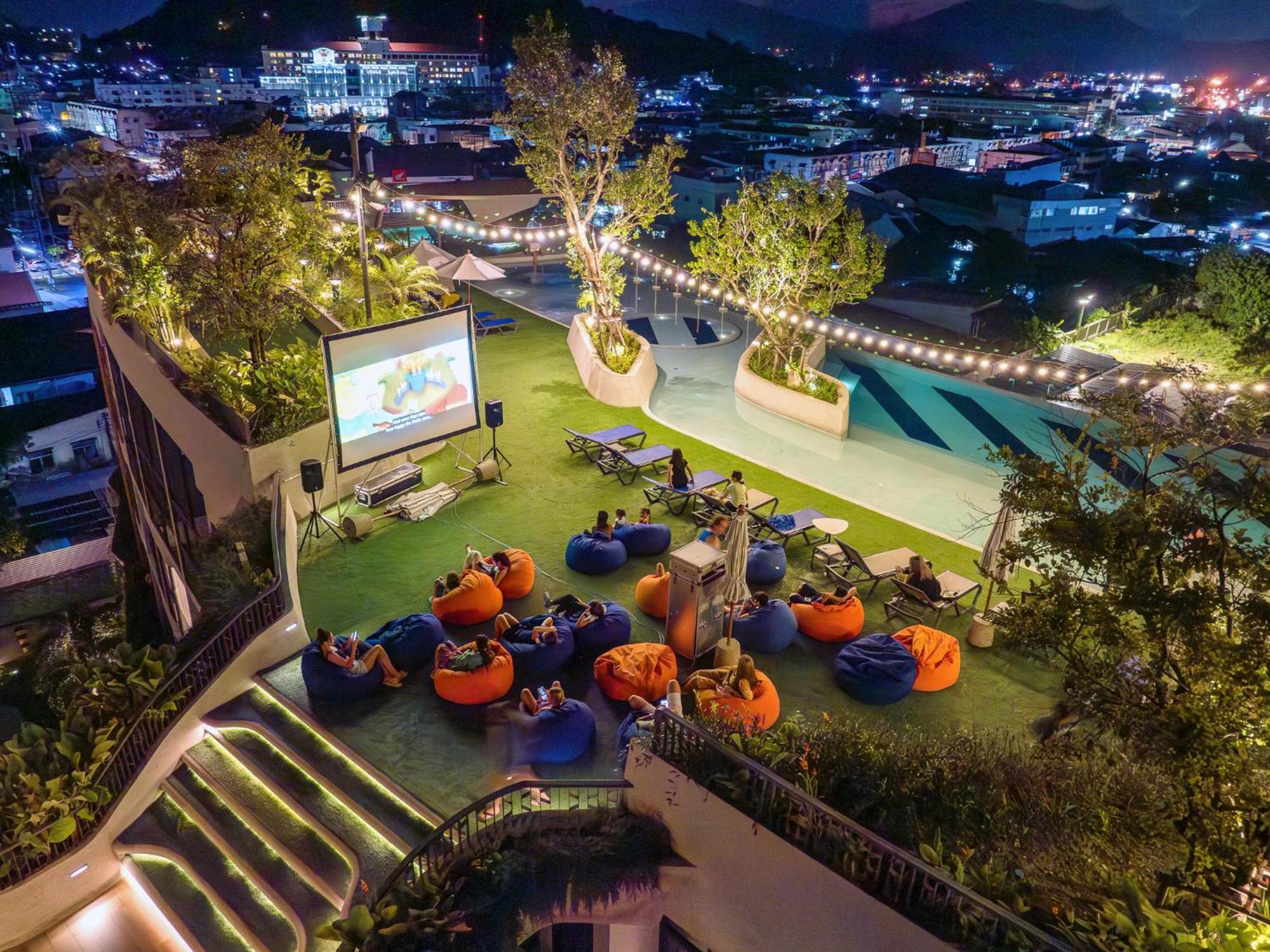 Homa Phuket Town Hotel Екстериор снимка